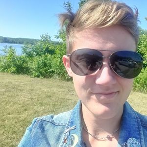 Meet your Posher, Chris.